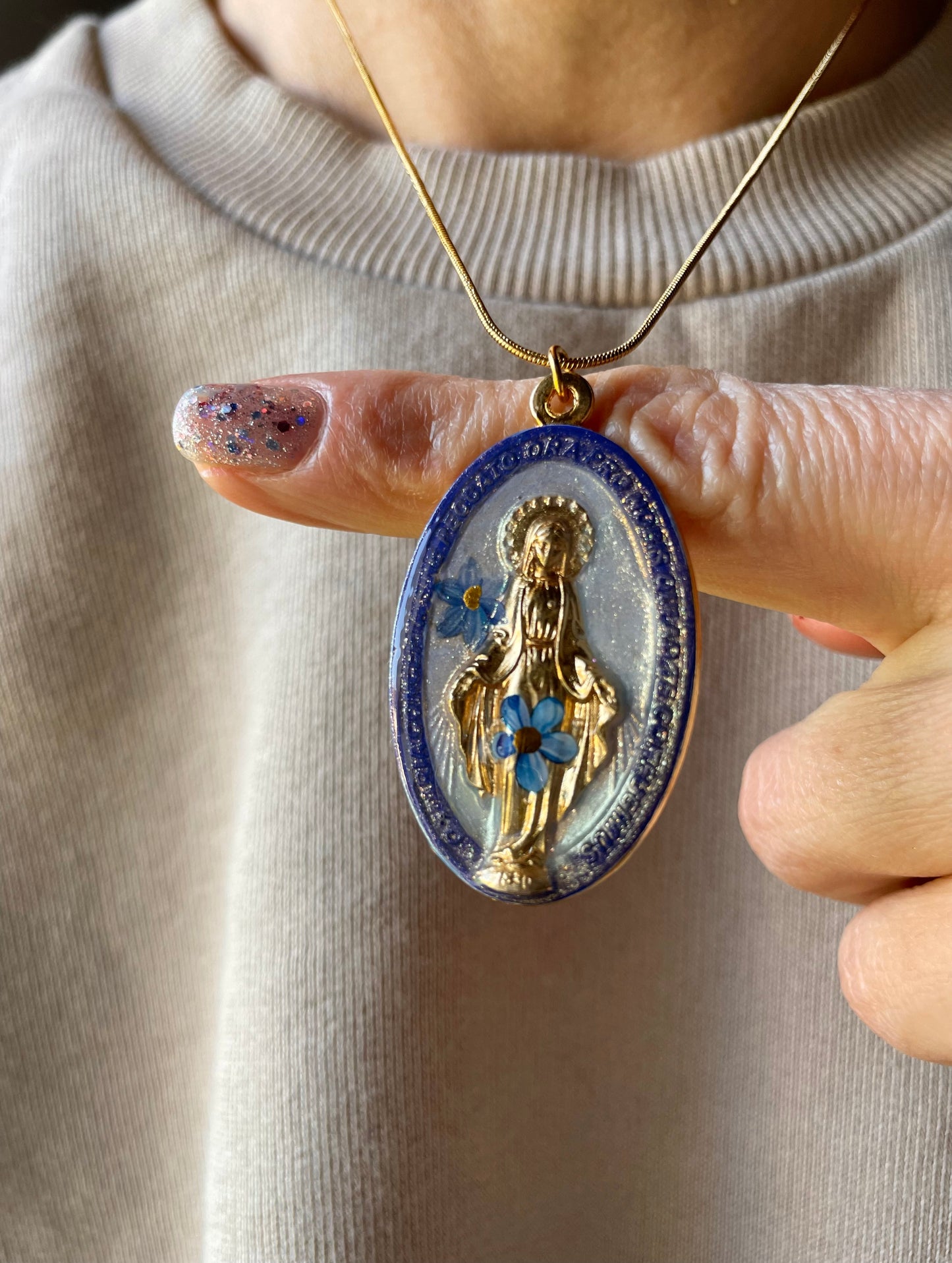 COLLANA CON MEDAGLIA DELLA MADONNA MIRACOLOSA