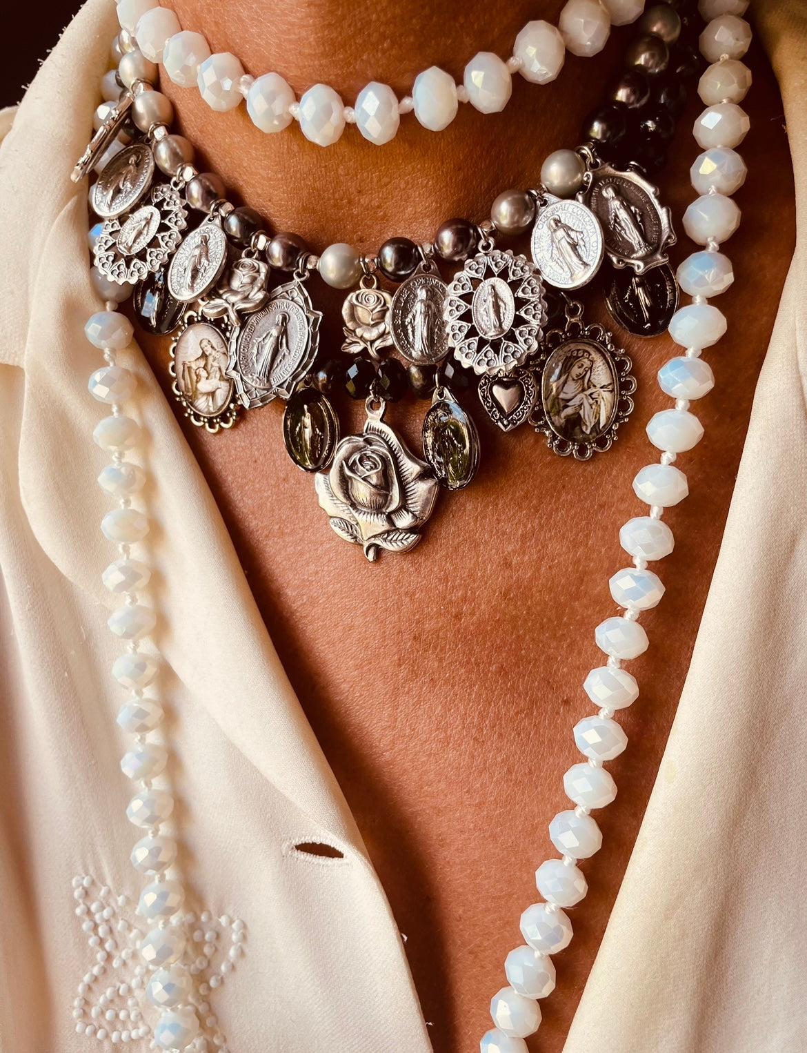 COLLANA BIANCA LUNGA