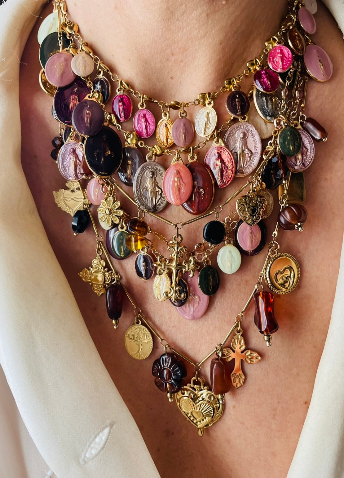 LA VIA DEGLI AMULETI