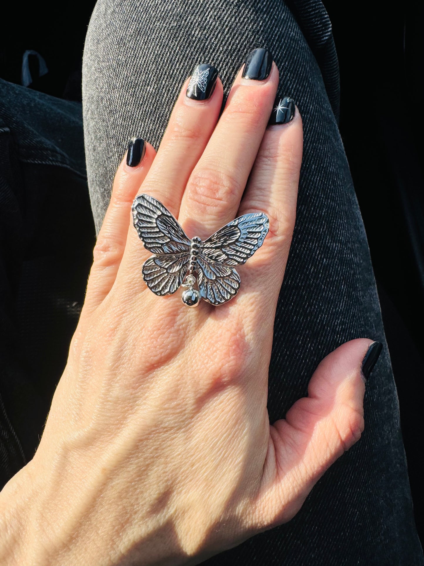 BUTTERFLY MEDIUM SILVER