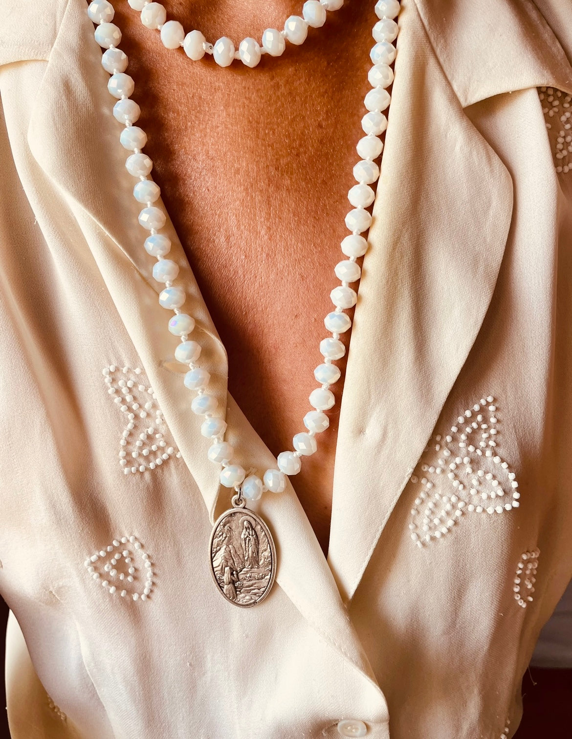 COLLANA BIANCA LUNGA