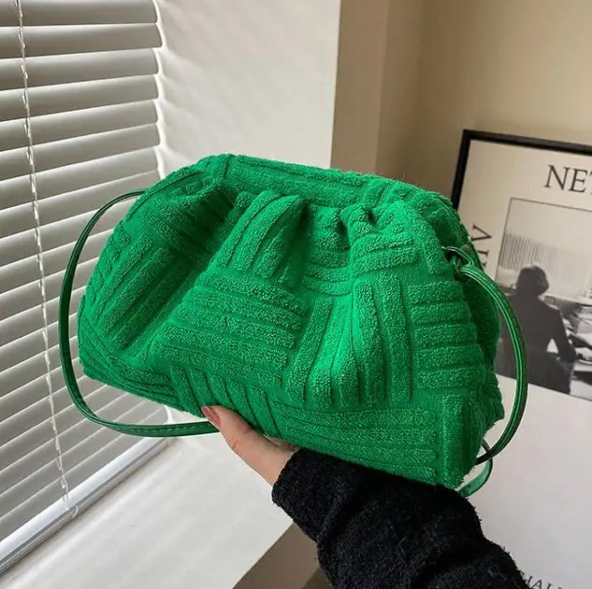 GREEN POUCH