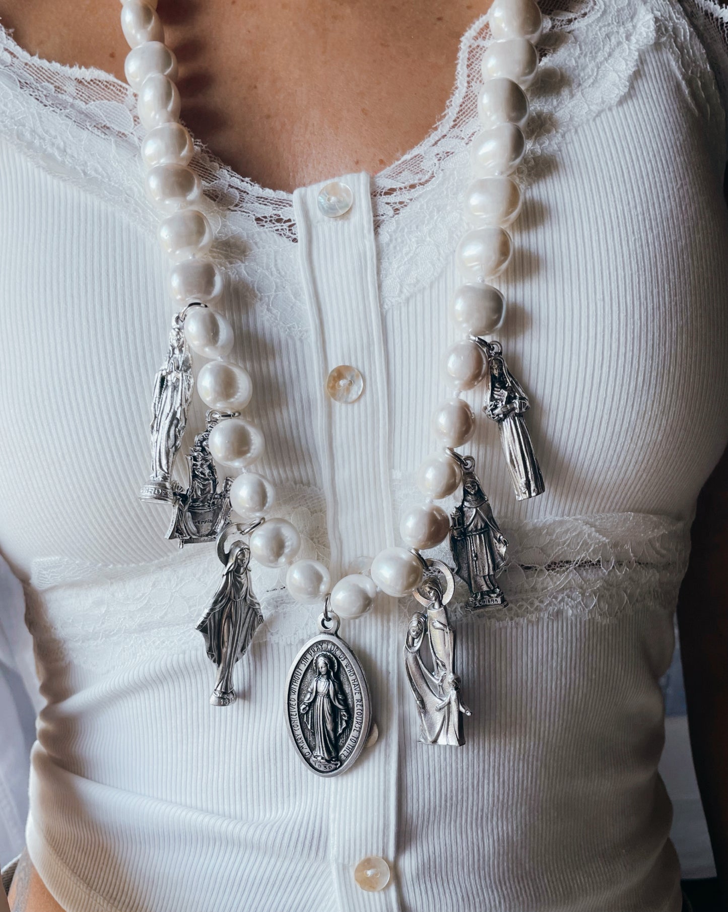 COLLANA CUSTODI DI LUCE
