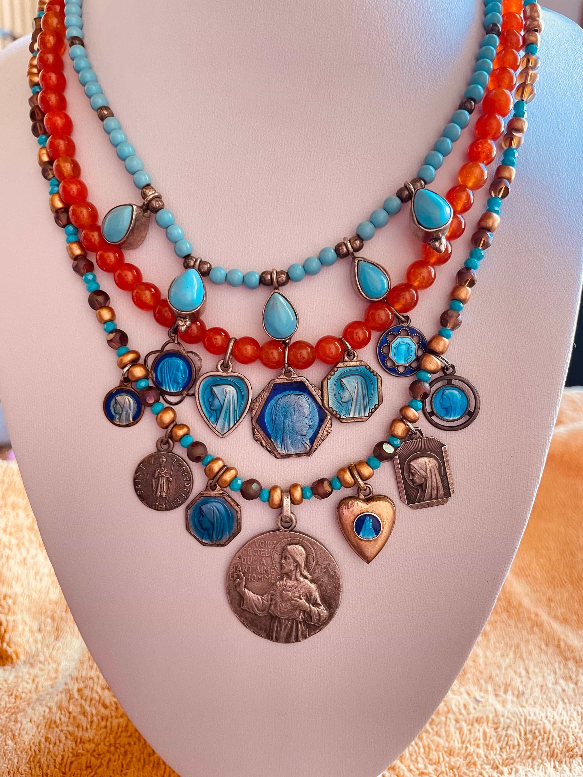lenu-necklace-valentina-capuleti-antiquario-medaglia-antica-medaglia-vecchia-medaglia-vintage-medalla-antigua-vintage-jewelry-vintage-jewels-vintage-madonna-west-germany-2