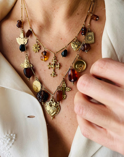 LA VIA DEGLI AMULETI