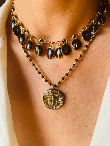 COLLANA CON MADONNINE NERE