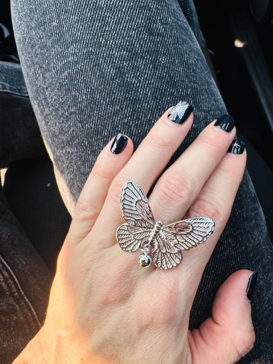 BUTTERFLY MEDIUM SILVER