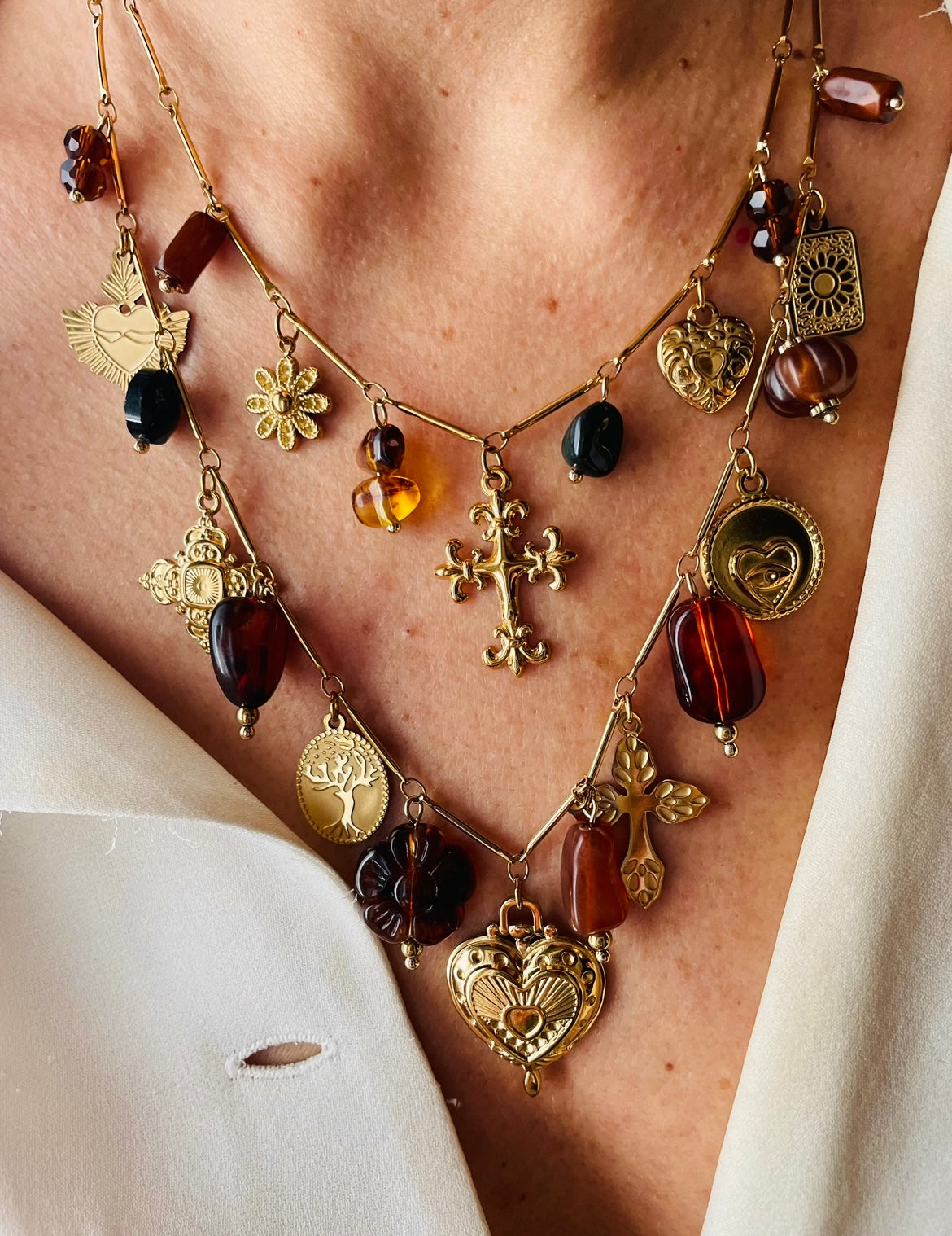 LA VIA DEGLI AMULETI