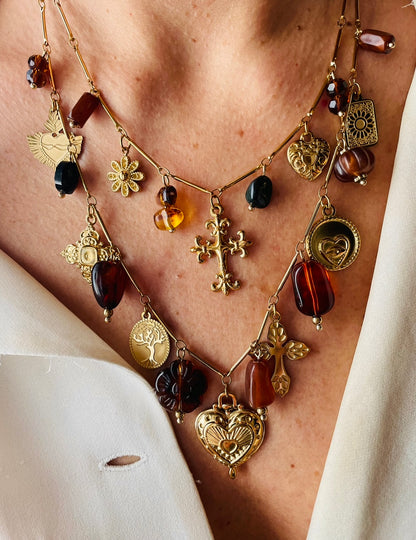 LA VIA DEGLI AMULETI